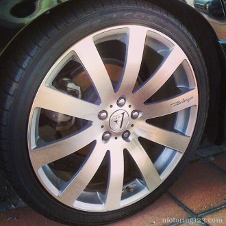 How about a set of 20-inch wheels for #Toyota #Estima / #Tarago from #Venerdi?