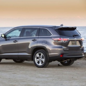 #Toyota #Kluger 2015 side view
